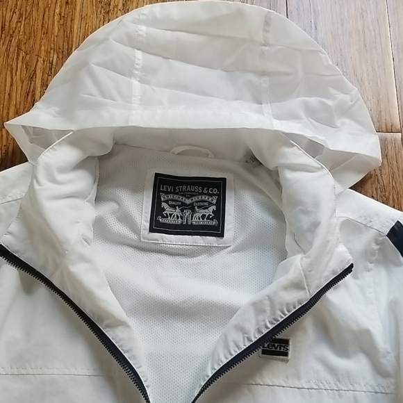 Levi’s Men’s Lightweight Windbreaker Jacket - Picture 2 of 5